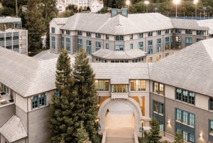 バークレー：カリフォルニア大学バークレー校キャンパスガイド付きウォーキングツアー