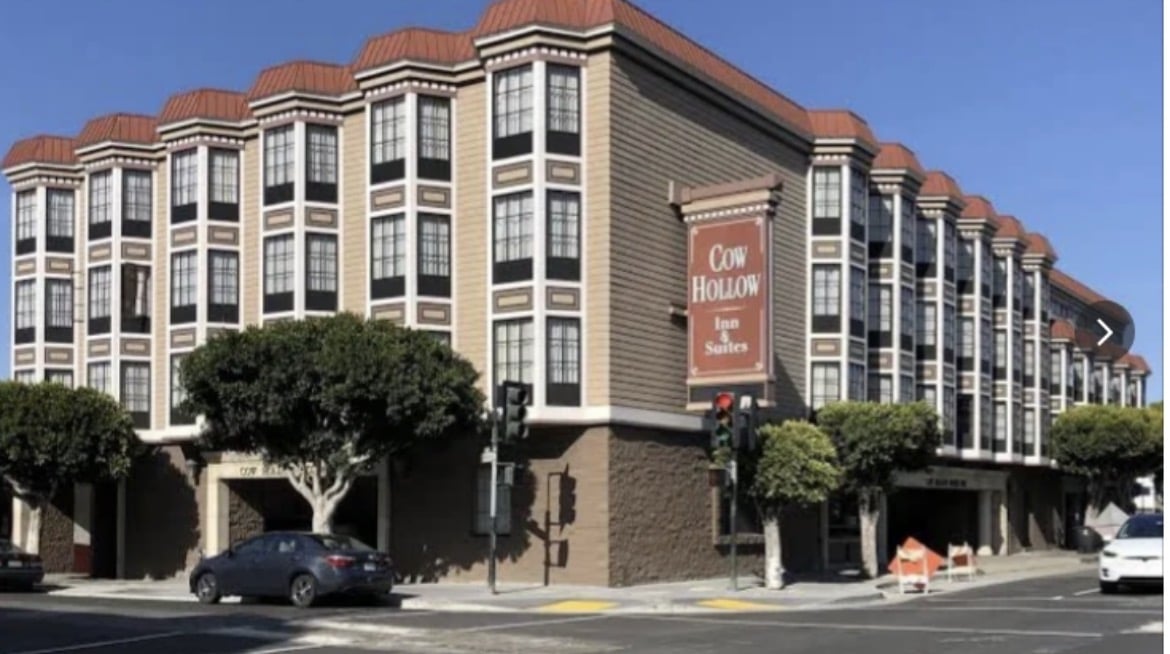 Cow Hollow Inn & Suites