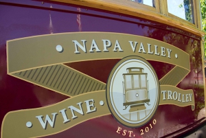 Napa Valley: Wine Tasting Tour by Open Air Trolley & Lunch