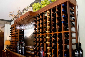 Napa Valley: Wine Tasting Tour by Open Air Trolley & Lunch