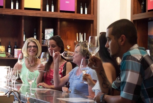 Napa Valley: Wine Tasting Tour by Open Air Trolley & Lunch