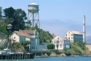 San Francisco: Alcatraz, lautta ja 2 päivän Hop-On Hop-Off -bussi