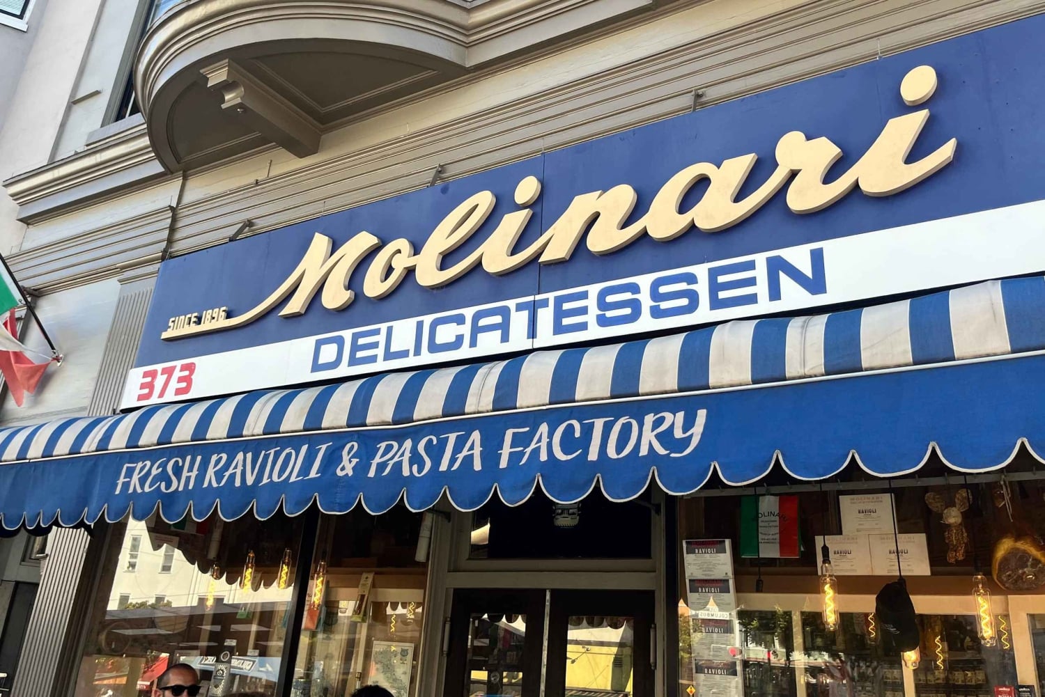 サンフランシスコ：サーカス＆ザ・シティ ノースビーチ・ウォーキングツアー