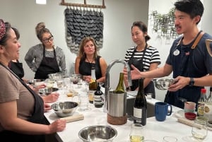San Francisco: Dumpling Cooking Class with 3-Course Dinner