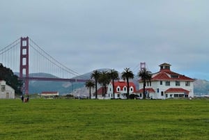 San Francisco: Udlejning af elcykler med hjelm og lås