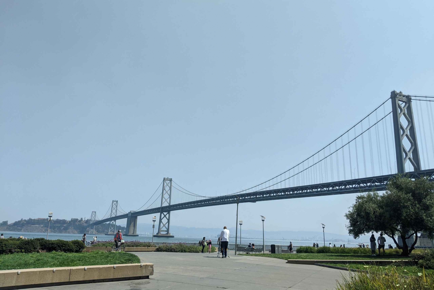 San Francisco: Embarcadero Scavenger Hunt Walking Tour