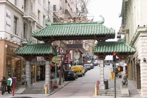 San Francisco: Food Walking Tour of Chinatown & North Beach