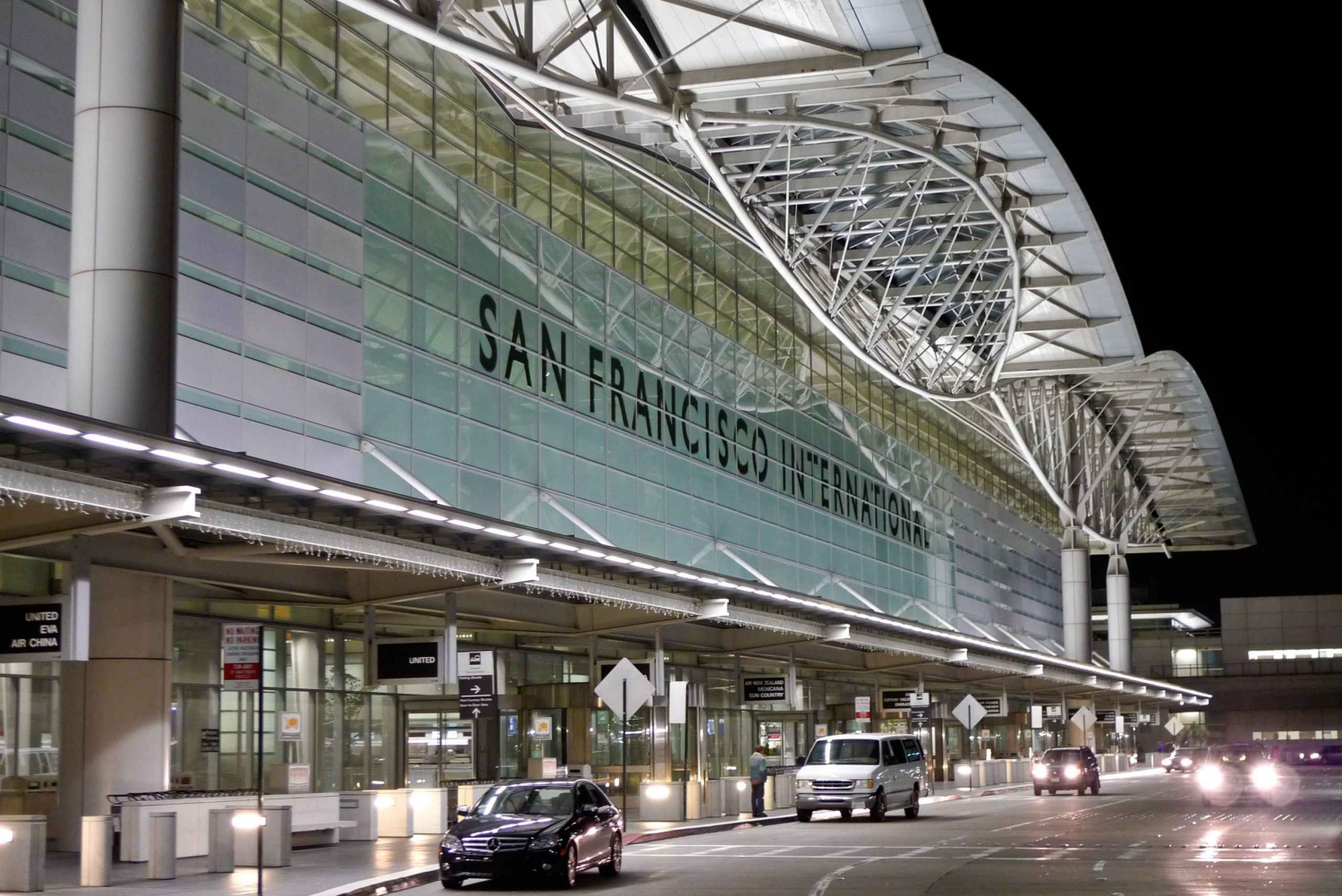 SFO Airport:Arrival or Departure San Francisco(Pax UP to 5)