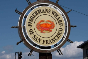 SF: CA Academy of Sciences e tour Hop-on Hop-off (con un risparmio del 15%)