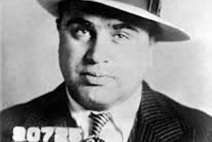 ティブロン：ガイド付きウォーキングツアー - 鉄道から現代まで