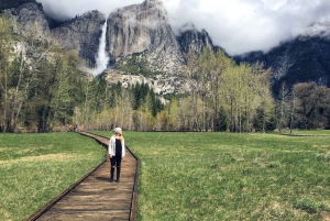 Yosemite Nat'l Park: Ahwahnee Hotel Semi-Guided 2-Day Tour