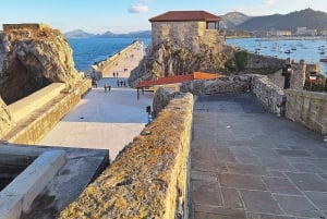 Bilbao and Castro Urdiales Full-day excursion from Santander