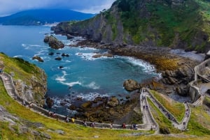 Bilbao: Gaztelugatxe, Bermeo, Mundaka, Gernika and Txakoli