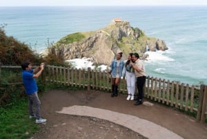 From Bilbao: Gaztelugatxe and San Sebastian Minibus Tour