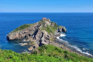 From Bilbao: Gaztelugatxe and San Sebastian Minibus Tour