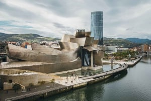 Z San Sebastian: Prywatna wycieczka do Bilbao i Muzeum Guggenheima