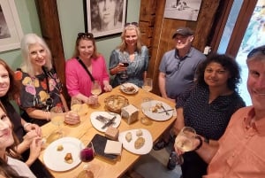 Тур по Сан-Себастьяну Пинчос: вкусная еда, напитки и атмосфера