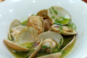 Тур по Сан-Себастьяну Пинчос: вкусная еда, напитки и атмосфера