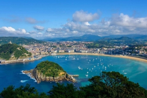 San Sebastian: Private custom walking tour with a guide