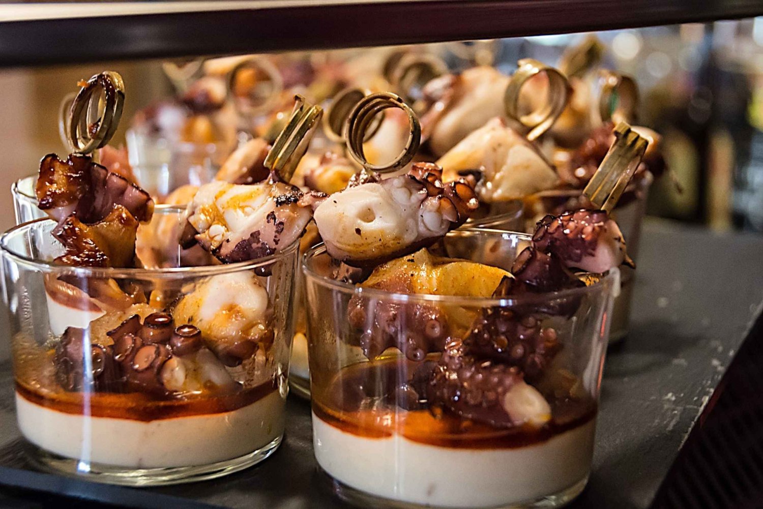 Ultimate Pintxos & Wine Adventure in San Sebastian (Evening)