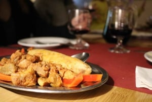 De echte smaak van Lissabon: Portugese tapas, wijn en ginjinha