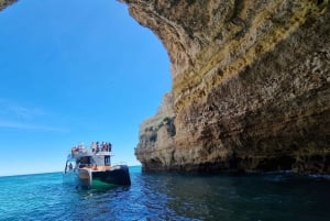 Albufeira: Coastline and Benagil Caves Tour by Catamaran
