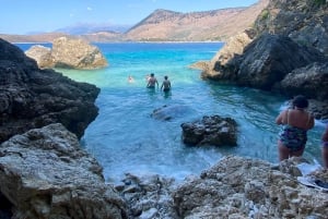 Grotterne i Porto Palermo: Kajak/SUP-tur med havudsigt over slottet