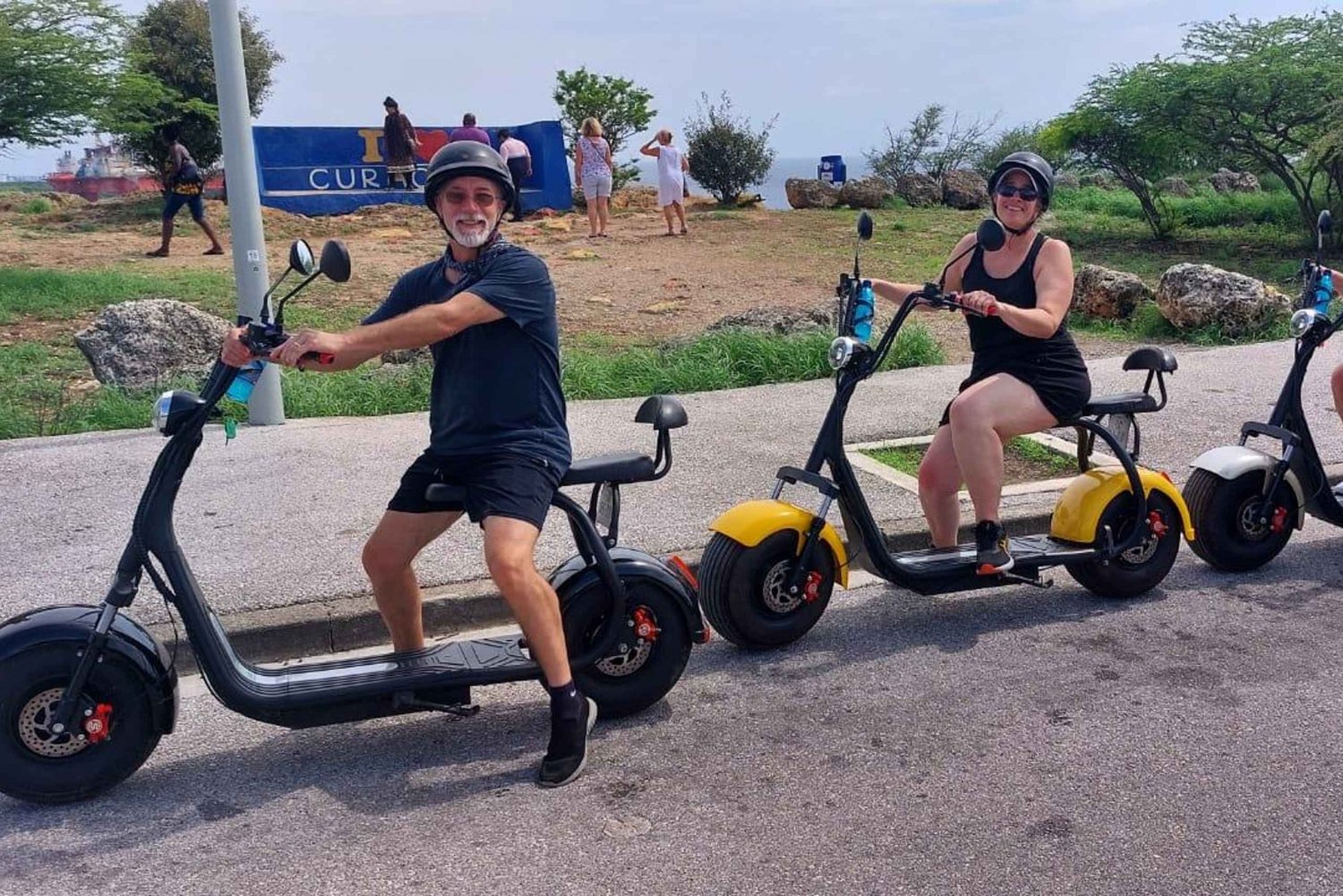 Curacao: Electric Scooter South-East Tour Adventure