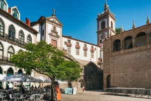Douro Valley: Wine Tour with Lunch, Tastings & River Cruise