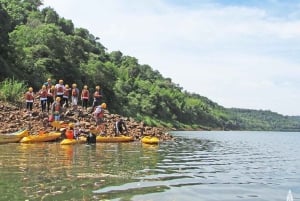 Фос-ду-Игуасу: экспедиция с гидом на каноэ и по водопадам