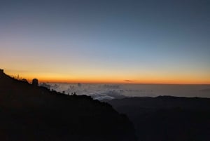 From Funchal: Pico do Arieiro Sunrise & Optional Breakfast