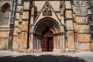 Из Лиссабона: индивидуальный тур на целый день в Фатиму, Назаре и Обидуш