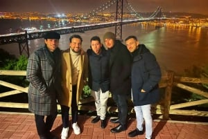 Z Lizbony: Prywatna jednodniowa wycieczka do Fatimy, Nazare, Obidos i jaskiń