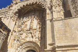Da Lisbona: Tour Medievale, Batalha, Tomar, Alcobaça, Óbidos