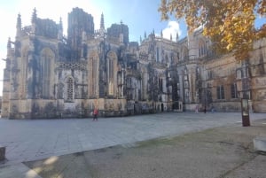 Da Lisbona: Tour Medievale, Batalha, Tomar, Alcobaça, Óbidos