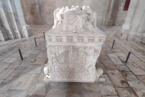 Da Lisbona: Tour Medievale, Batalha, Tomar, Alcobaça, Óbidos