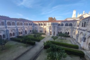 Da Lisbona: Tour Medievale, Batalha, Tomar, Alcobaça, Óbidos