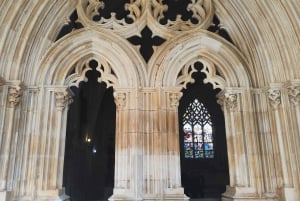 Da Lisbona: Tour Medievale, Batalha, Tomar, Alcobaça, Óbidos
