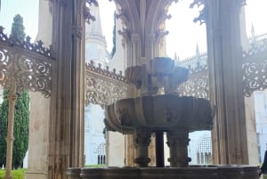 Da Lisbona: Tour Medievale, Batalha, Tomar, Alcobaça, Óbidos