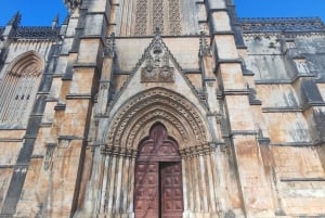 Da Lisbona: Tour Medievale, Batalha, Tomar, Alcobaça, Óbidos