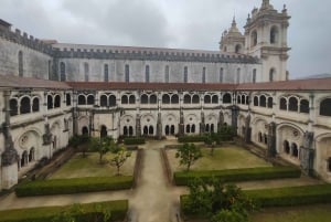 Da Lisbona: Tour Medievale, Batalha, Tomar, Alcobaça, Óbidos