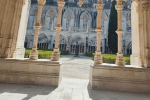 Da Lisbona: Tour Medievale, Batalha, Tomar, Alcobaça, Óbidos