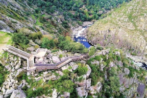 Desde Oporto: 516 Recorrido guiado por el Puente de Arouca y las Pasarelas de Paiva