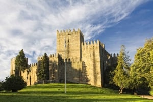 From Porto: Braga & Guimarães Full-Day Tour