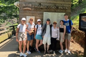 Au départ de Porto : visite d'une jounée des passerelles de Paiva avec déjeuner à base de bœuf AOC
