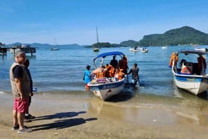 Full tour departing from Angra, with lunch
