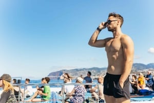 Funchal: Delfin- und Whale-Watching-Katamaranfahrt