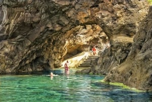 Funchal: Zaczarowane Tarasy, Porto do Moniz i Fanal 4WD Tour