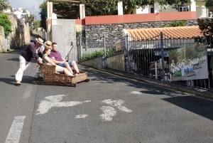 Funchal: Monte ja vanhakaupunkikierros Tuk-Tukilla