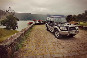 Idyllic Full Day West, Twin & Fire lakes by SUV